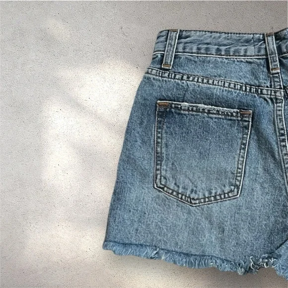 NWT EVIDNT | Distressed High Rise Denim Short Anthropologie Size 25 - Picture 3 of 4